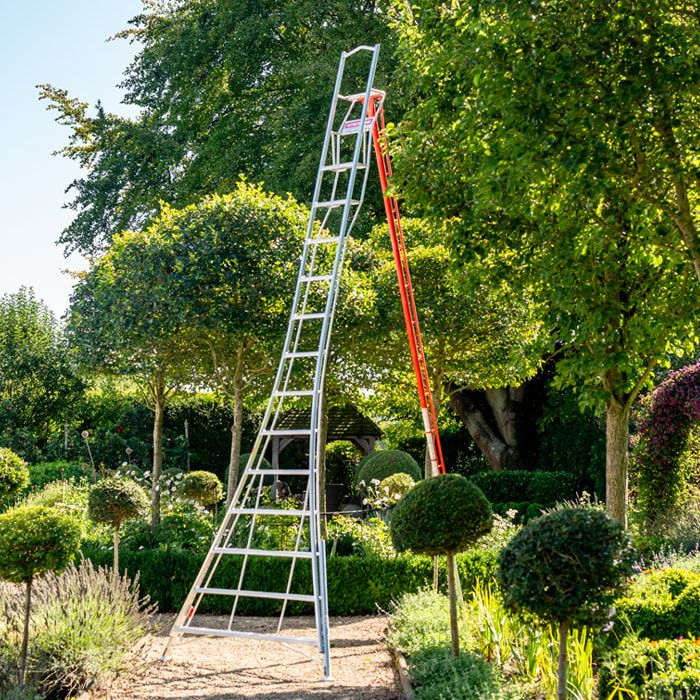 NEW Henchman Professional Tripod Ladder 3 Legs Adjustable - Sizes 6' to 16'.  5 Year Manufacturers Warranty