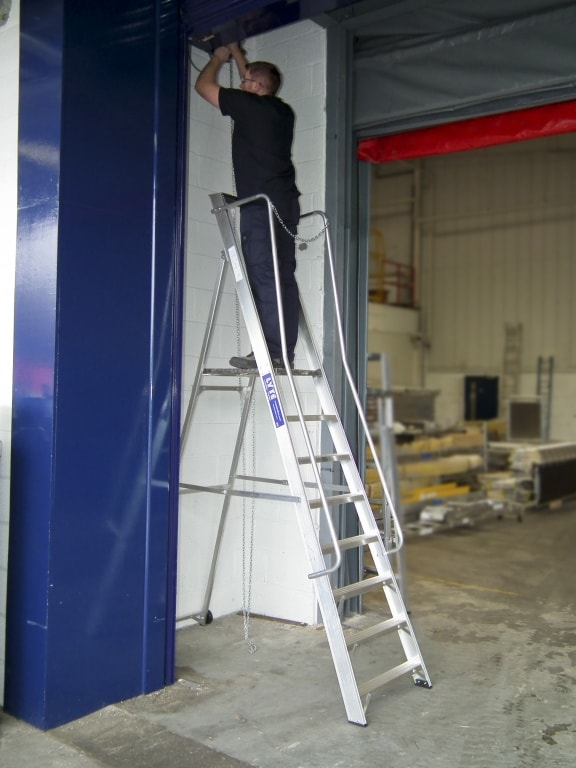 Lyte Aluminium Wide-Step Platform Ladder - 2 to 8 Step