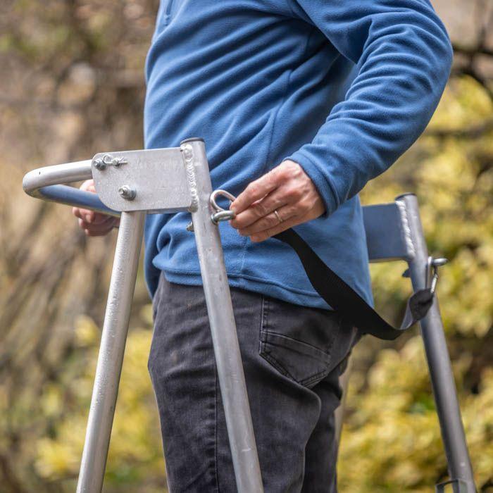 Henchman hi shop step platform