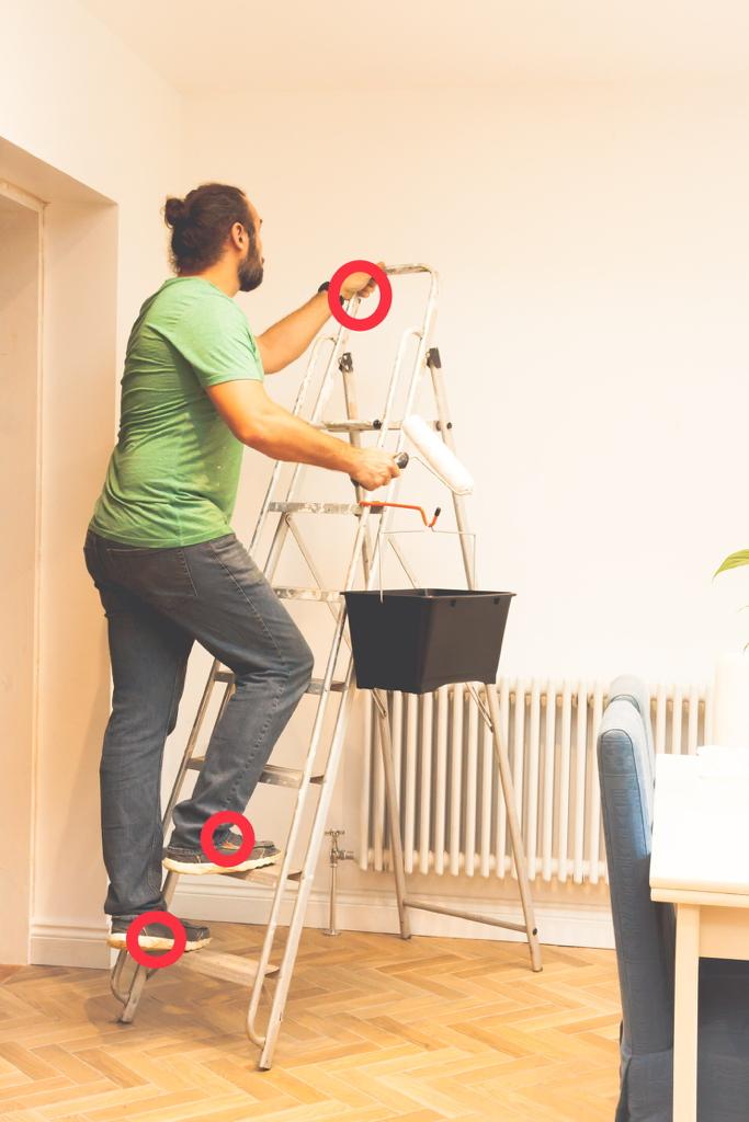 Step Handy - Paint and Bucket Hook for your Stepladder