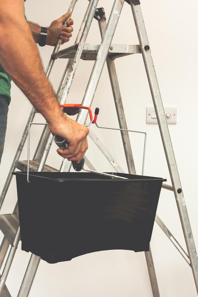 Step Handy - Paint and Bucket Hook for your Stepladder